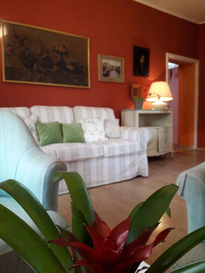 Alle Preci Country house Santa Restituta Esterno foto