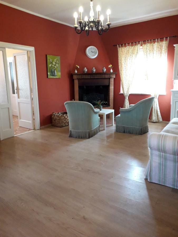 Alle Preci Country house Santa Restituta Esterno foto
