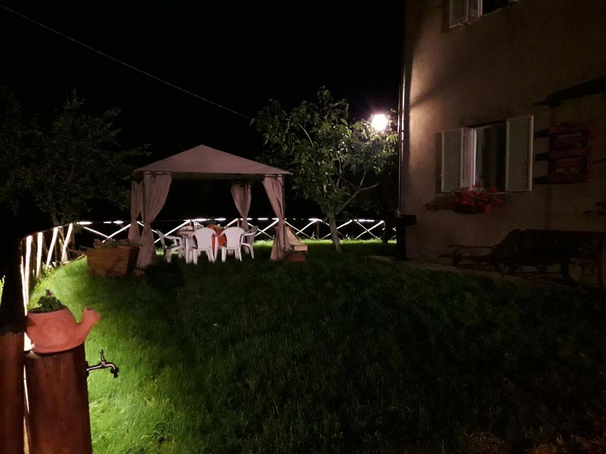Alle Preci Country house Santa Restituta Esterno foto